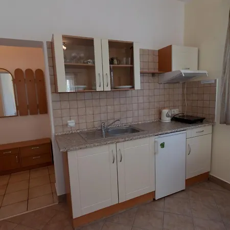 Na Hradecku Konukevi